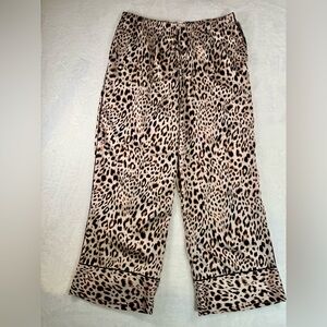 Victoria’s Secret Leopard Animal Print Silk Pajama Bottoms Pants Size XL-Flaw